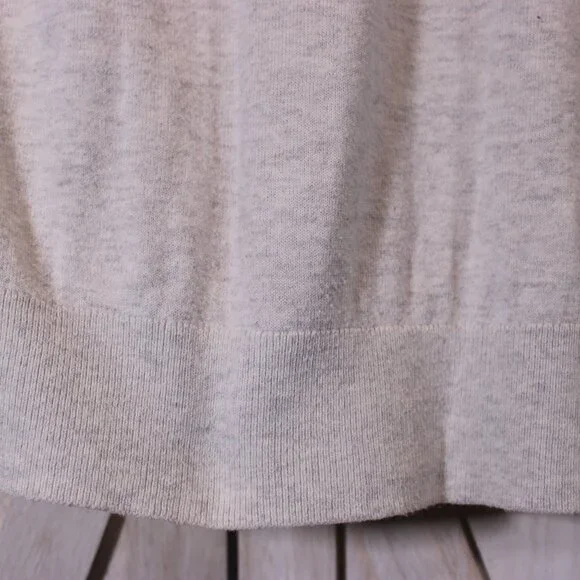 Banana Republic Women's Sweater Light Gray Crew Neck Size XL - Picture 5 of 7